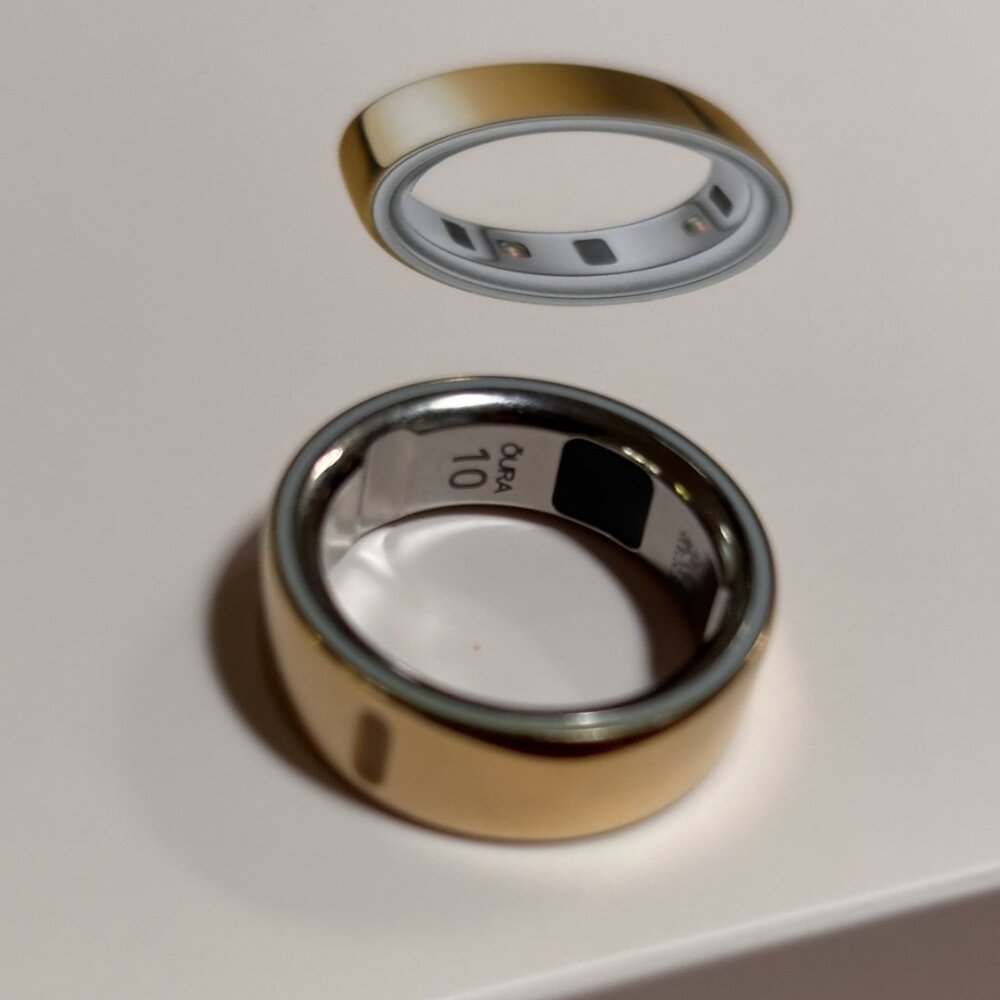 Oura Smart Ring Gold and Silver
